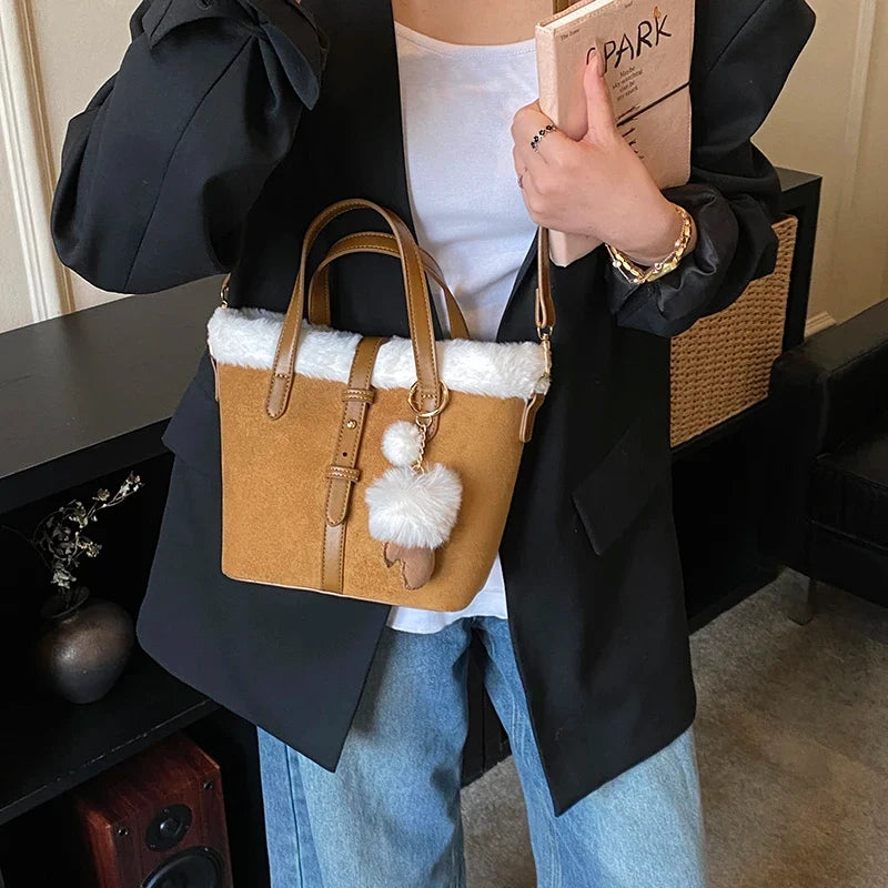 Winter Plush Bag Women'S Retro Small Handbags Clutch Bag New Faux Suede Matching Lamb Wool Bucket Shoulder Crossbody Bags