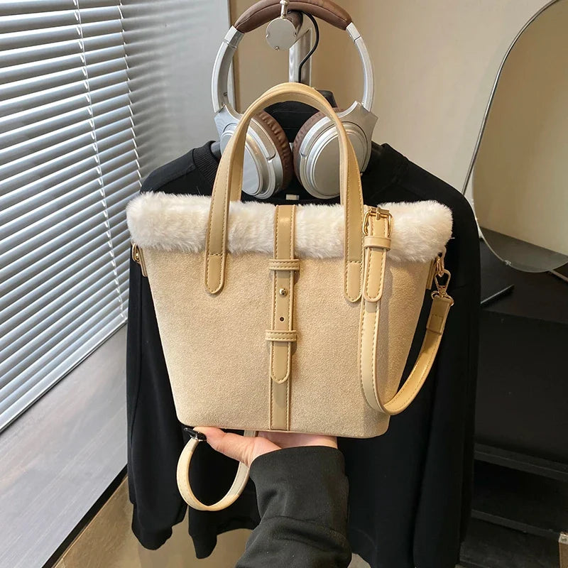 Winter Plush Bag Women'S Retro Small Handbags Clutch Bag New Faux Suede Matching Lamb Wool Bucket Shoulder Crossbody Bags